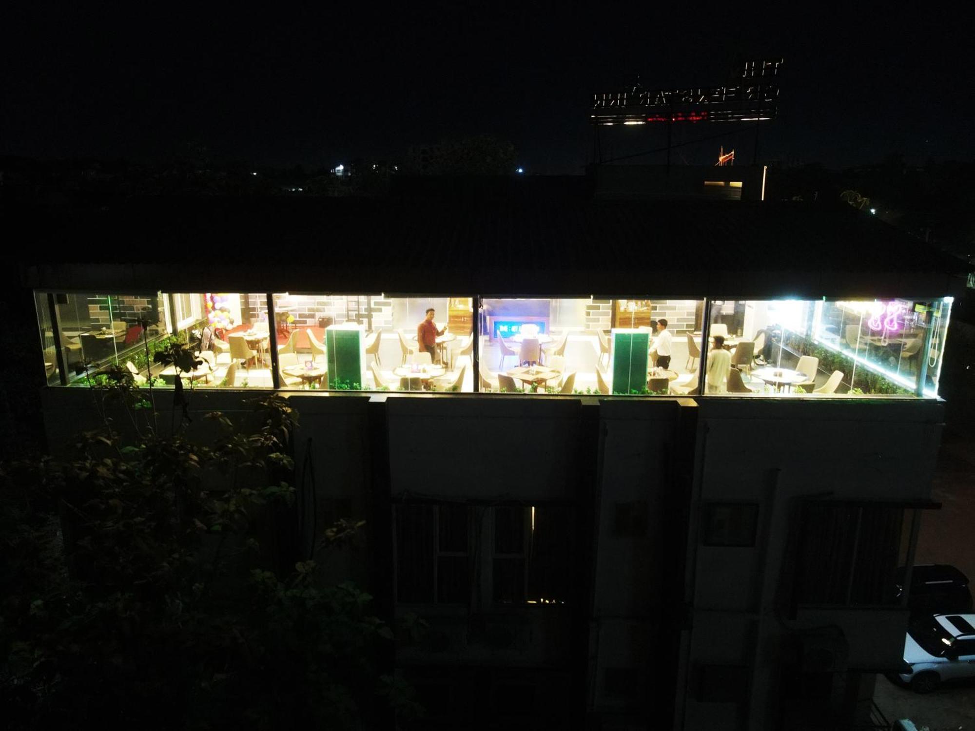 The Greenstar Inn Premium Bhubaneswar Exterior photo